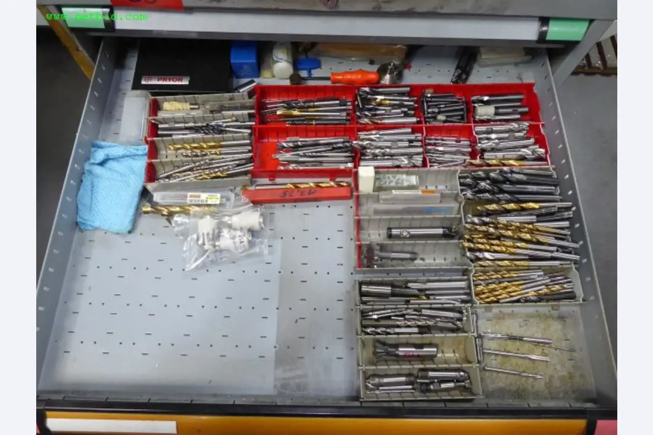 Maschinen zur Metallbearbeitung und Metallverarbeitung <br>-11