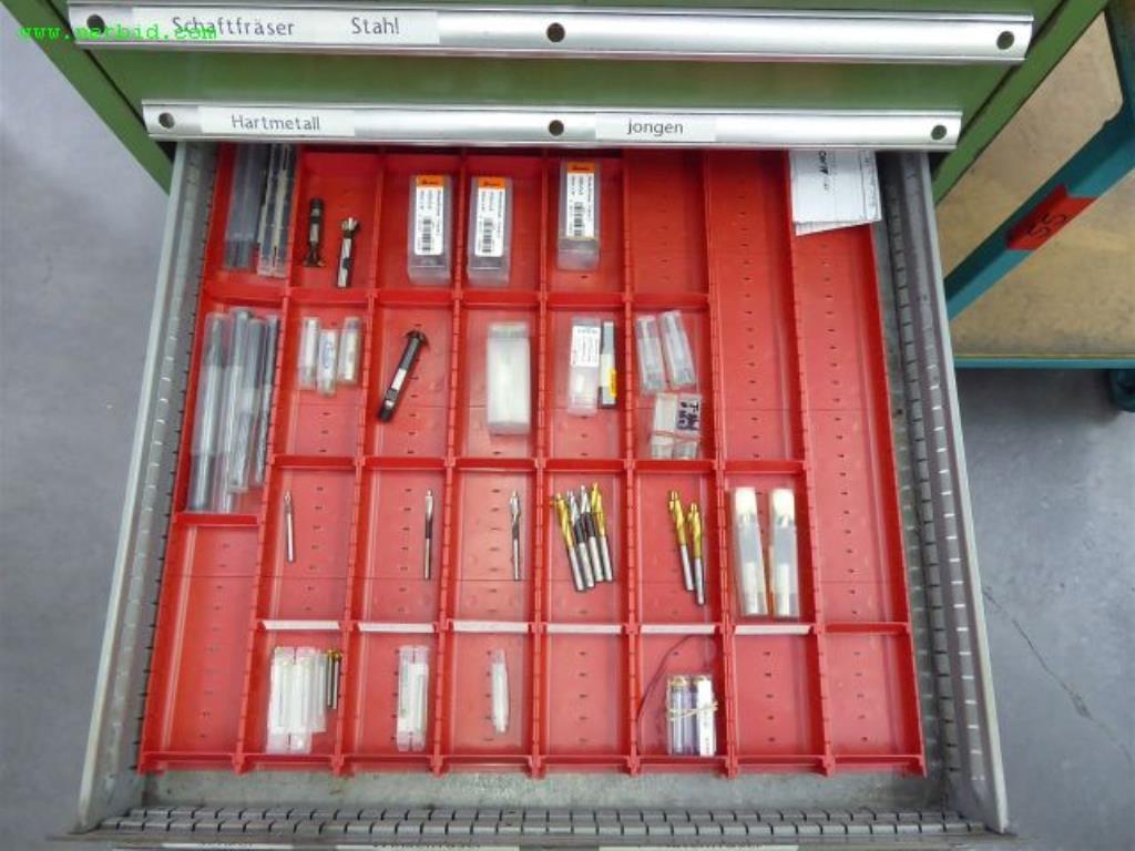 Machines pour le travail des métaux et la transformation des métaux <br>-8