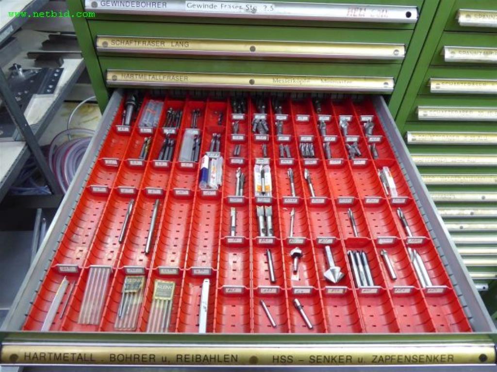 Machines pour le travail des métaux et la transformation des métaux <br>-16