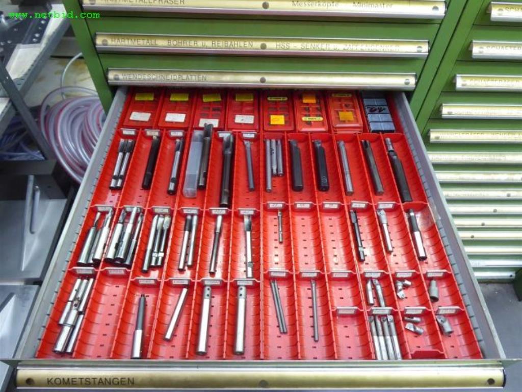 Machines pour le travail des métaux et la transformation des métaux <br>-18