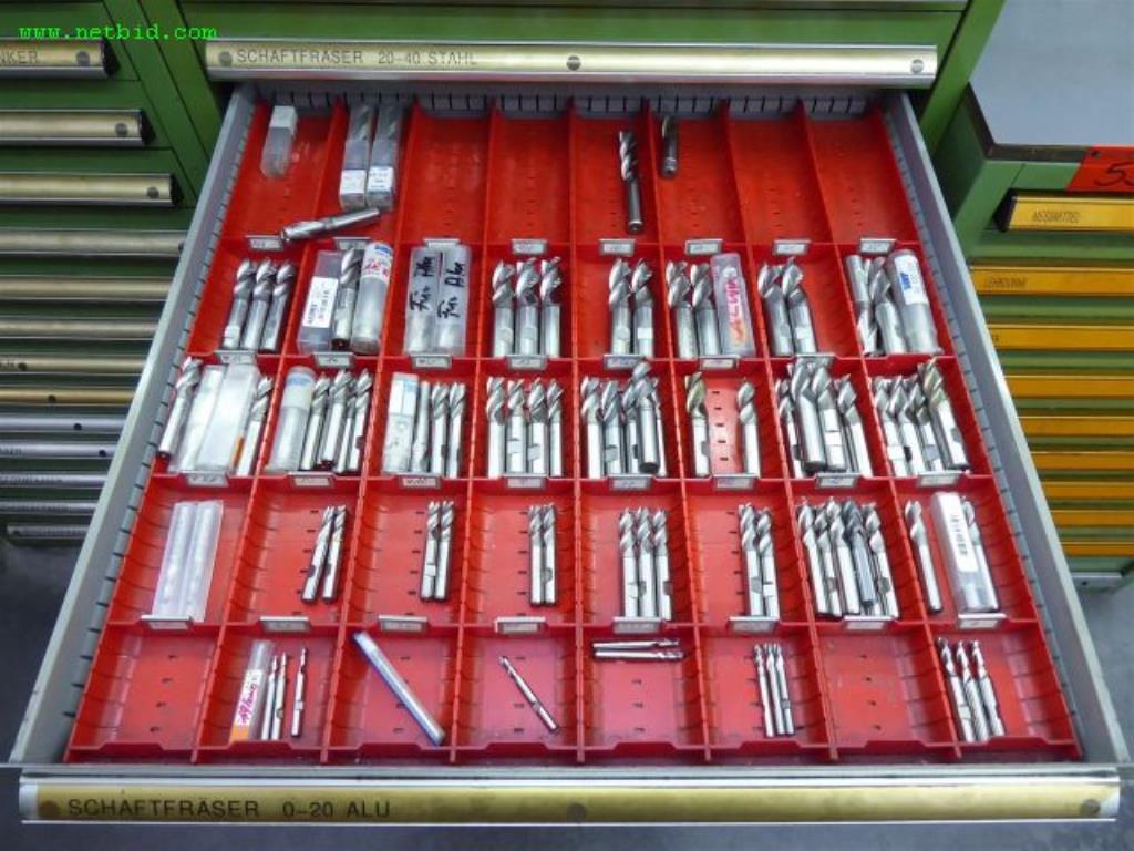 Machines pour le travail des métaux et la transformation des métaux <br>-32