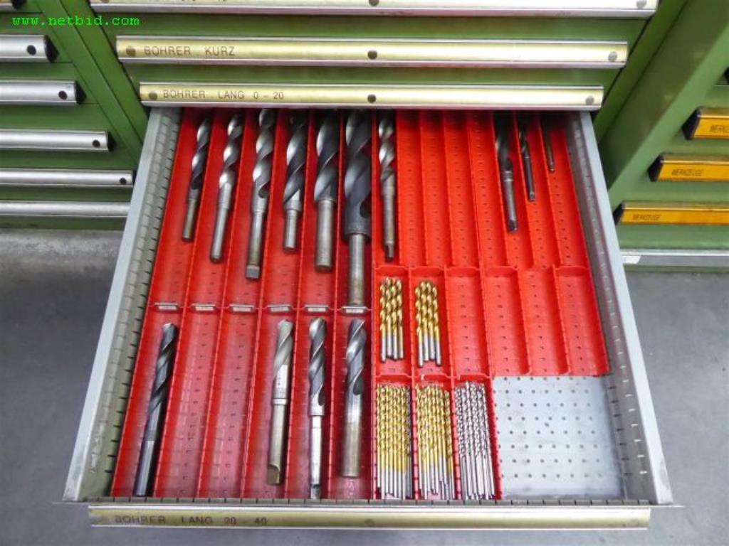 Machines pour le travail des métaux et la transformation des métaux <br>-8