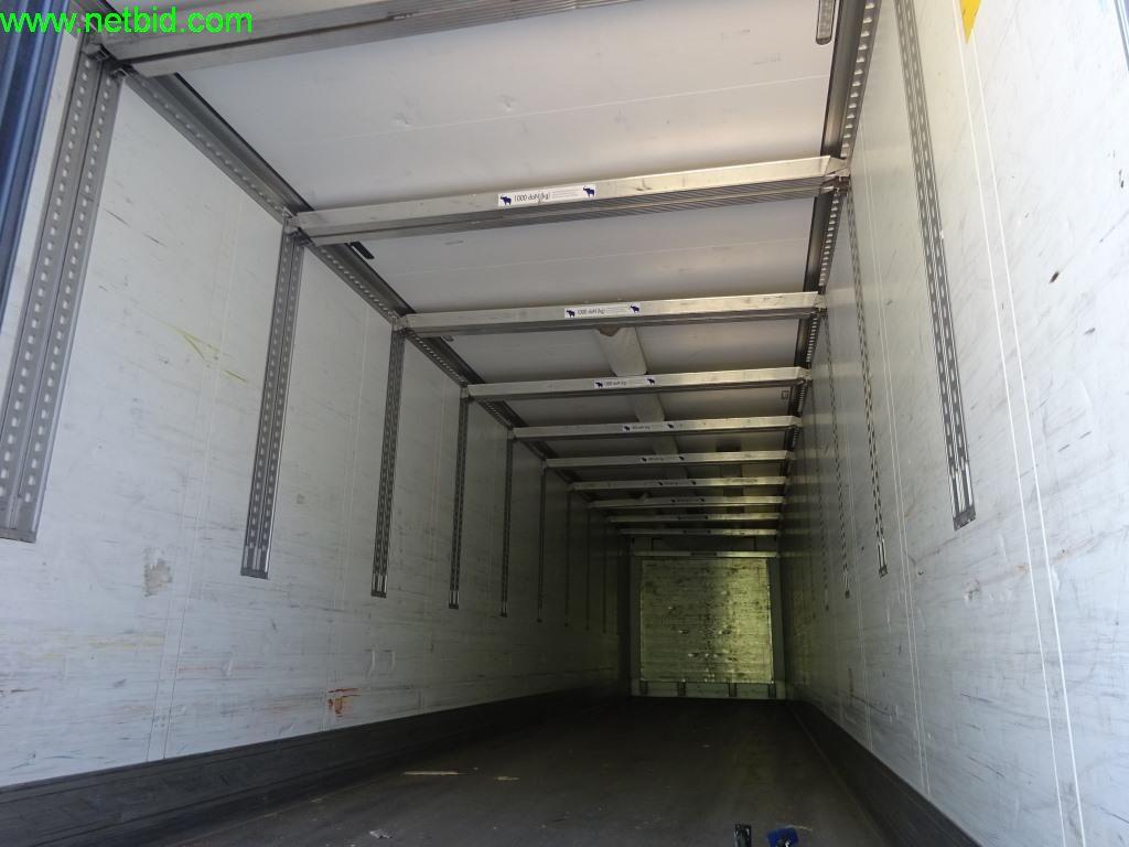 Gepflegte Fahrzeuge sowie die Betriebs- und Geschäftsausstattung -4