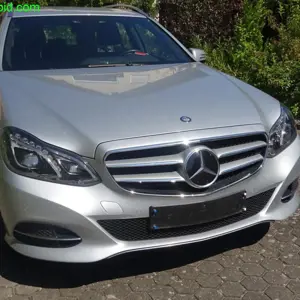 AUTO Mercedes-Benz E220 CDi T-Modell