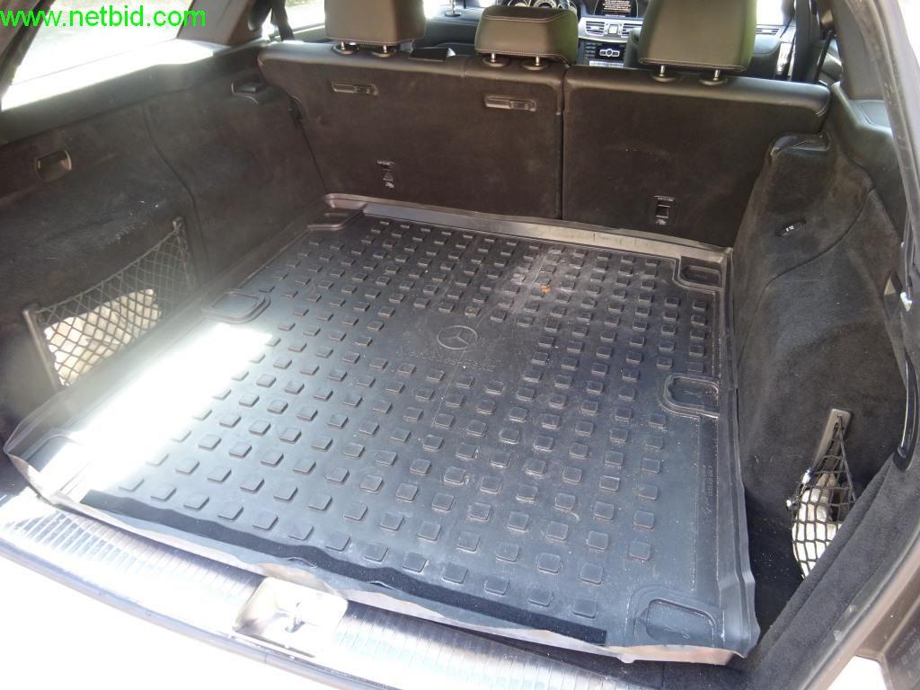 Gepflegte Fahrzeuge sowie die Betriebs- und Geschäftsausstattung -4