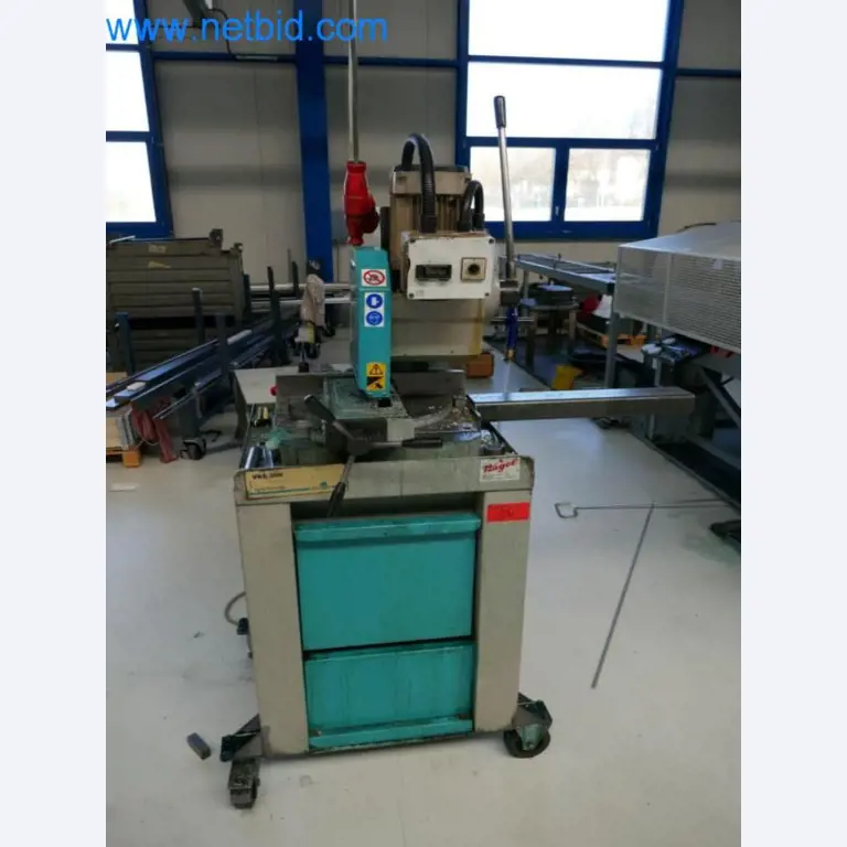 Well-maintained metalworking machines as well as the operating and office equipment -1