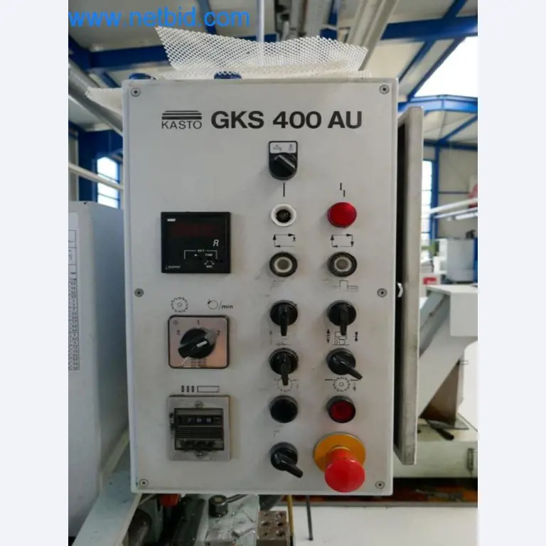 Well-maintained metalworking machines as well as the operating and office equipment -2