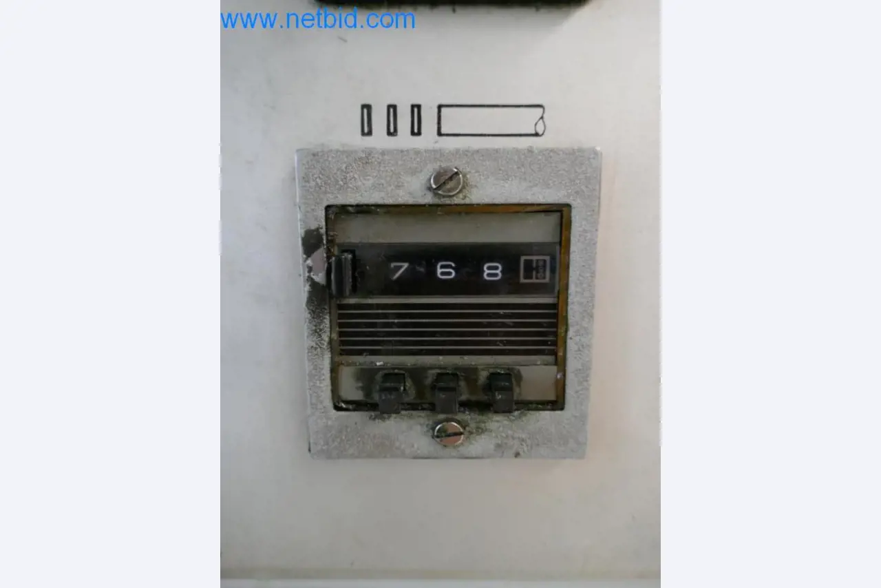 Well-maintained metalworking machines as well as the operating and office equipment -3