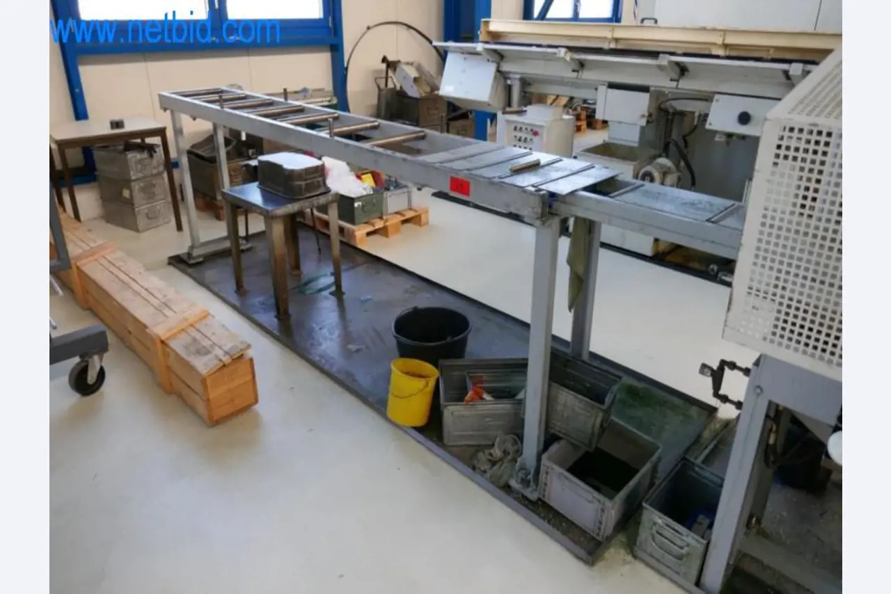 Well-maintained metalworking machines as well as the operating and office equipment -4