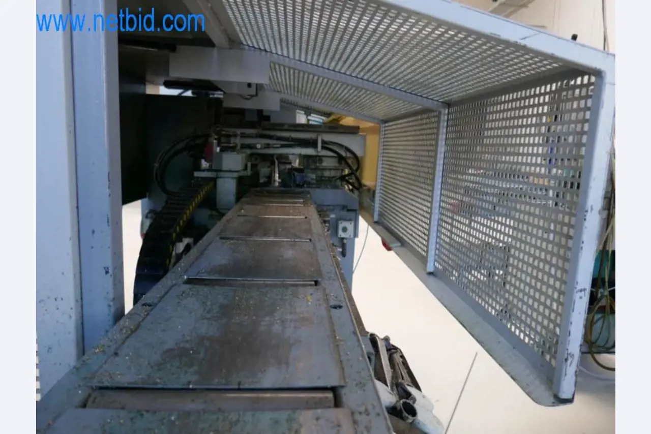 Well-maintained metalworking machines as well as the operating and office equipment -5