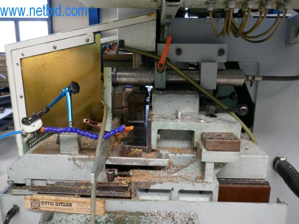 Máquinas para trabajar el metal en buen estado, así como equipos operativos y de oficina-6