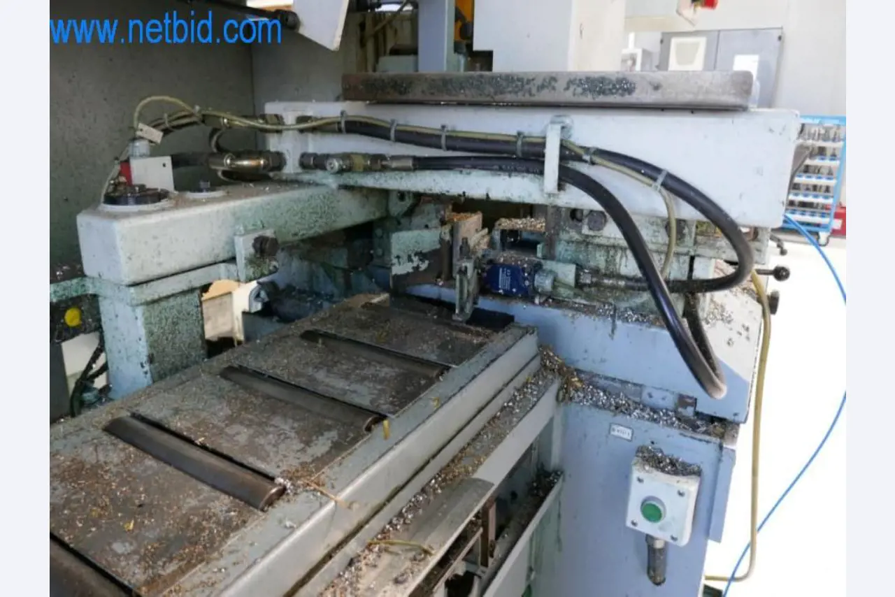 Well-maintained metalworking machines as well as the operating and office equipment -7