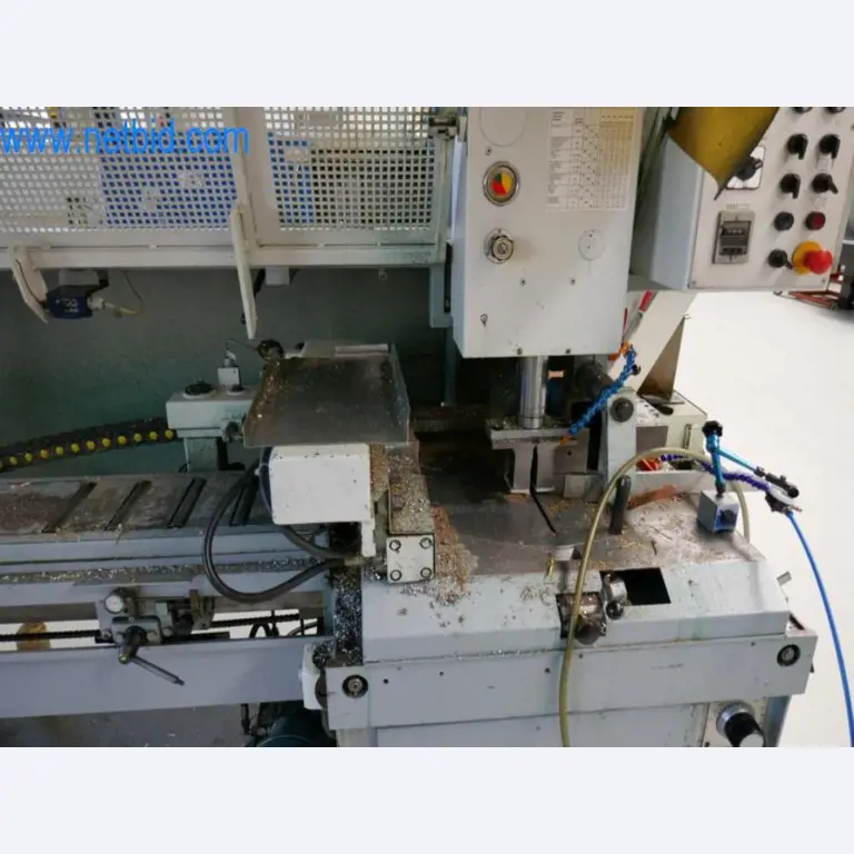 Well-maintained metalworking machines as well as the operating and office equipment -8