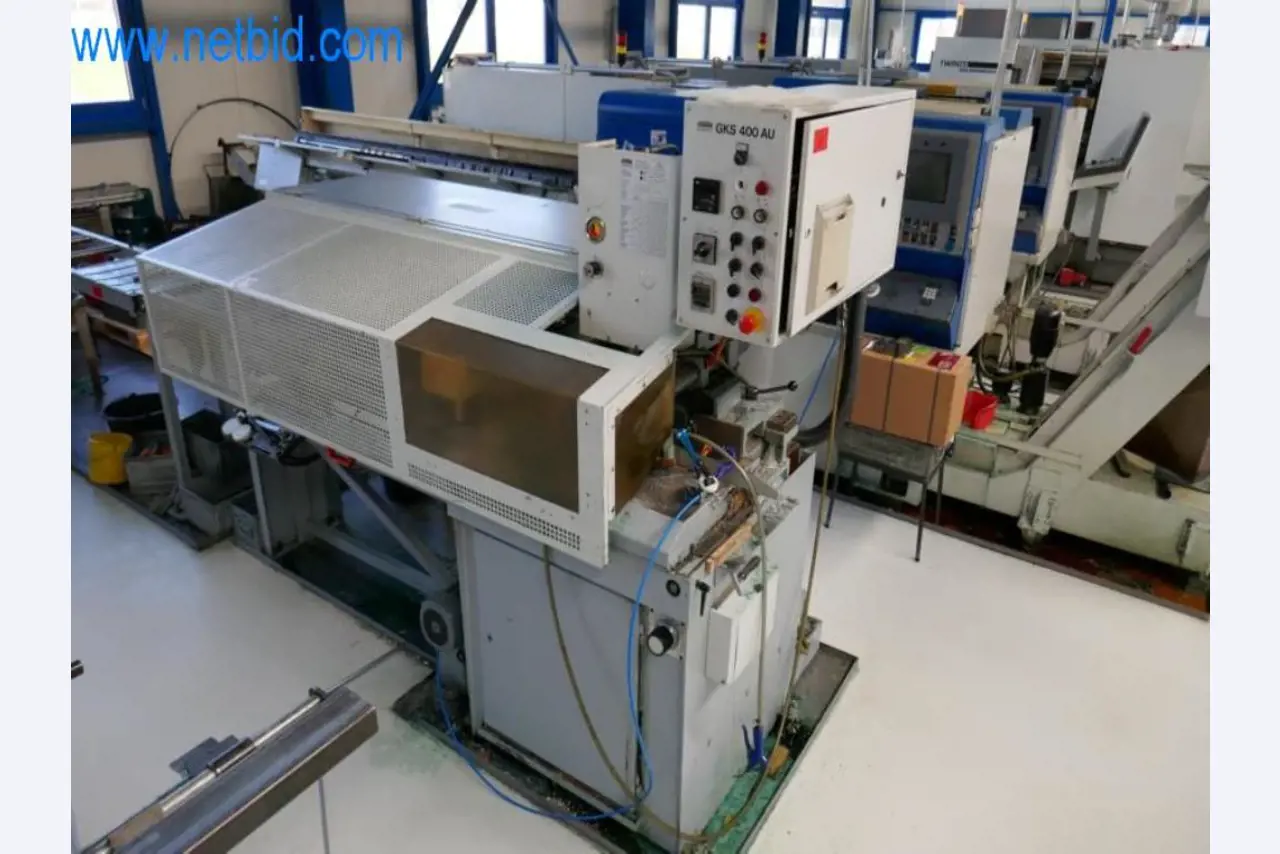 Well-maintained metalworking machines as well as the operating and office equipment -9