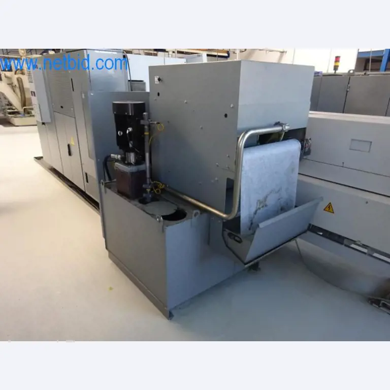 Well-maintained metalworking machines as well as the operating and office equipment -10