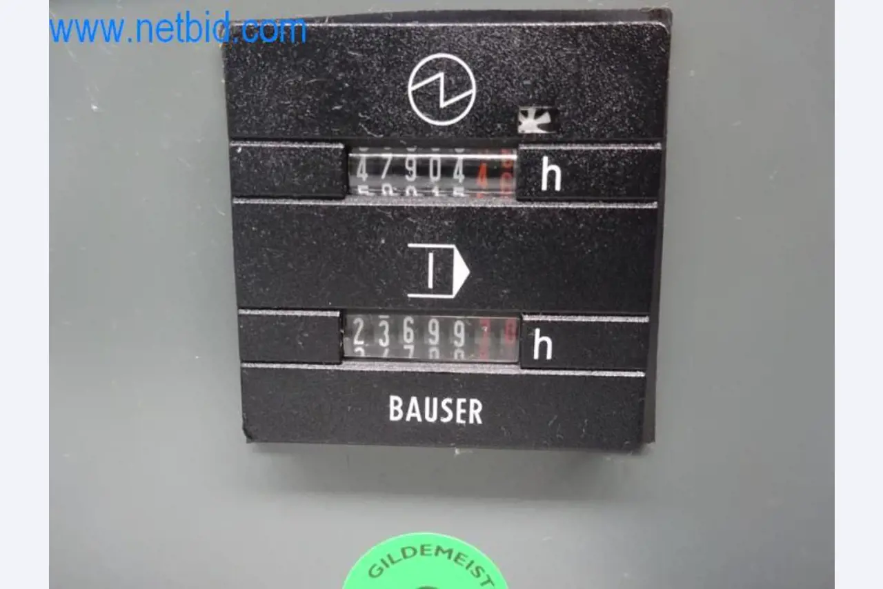 Well-maintained metalworking machines as well as the operating and office equipment -9