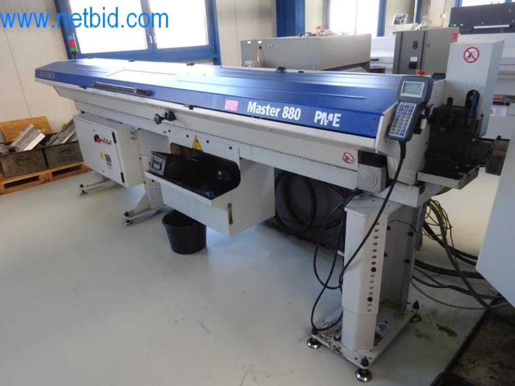 Máquinas para trabajar el metal en buen estado, así como equipos operativos y de oficina-2