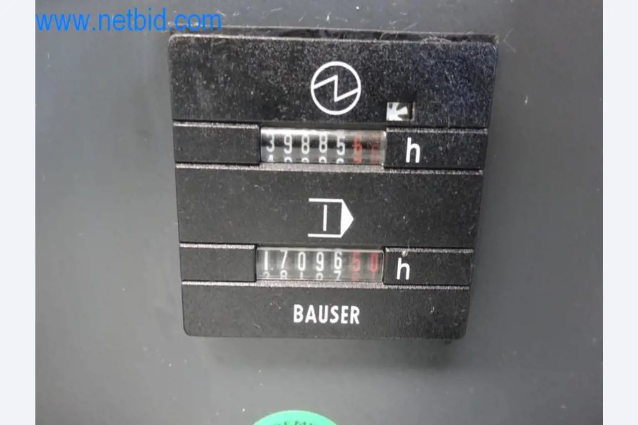 Well-maintained metalworking machines as well as the operating and office equipment -8