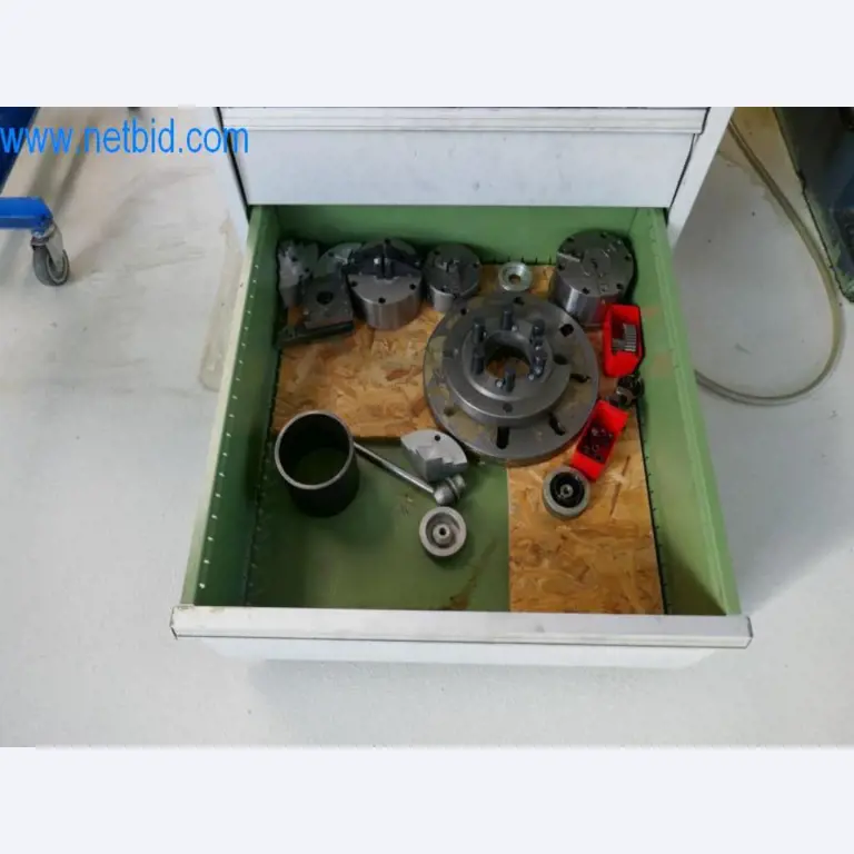 Well-maintained metalworking machines as well as the operating and office equipment -13