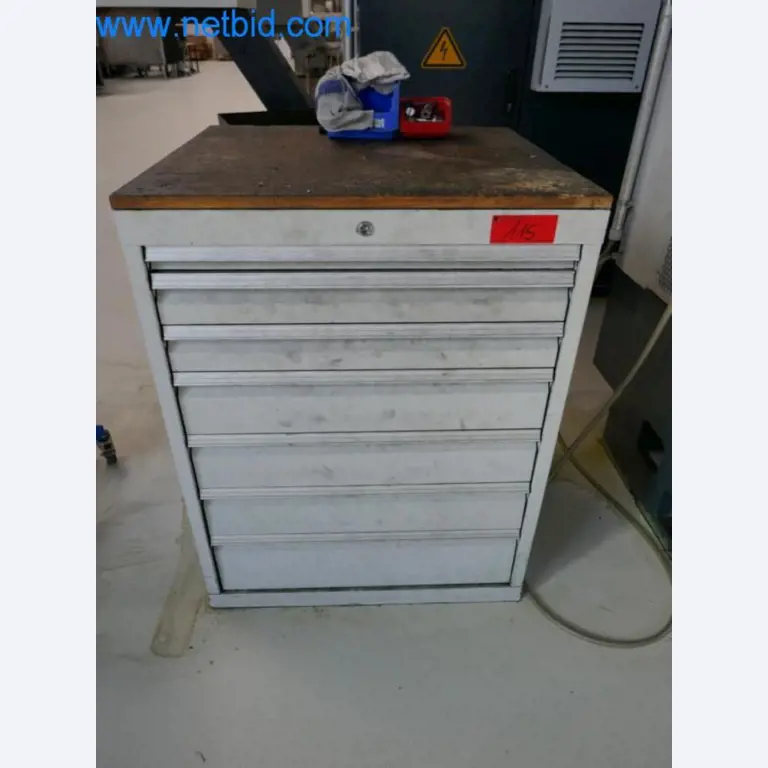 Well-maintained metalworking machines as well as the operating and office equipment -5