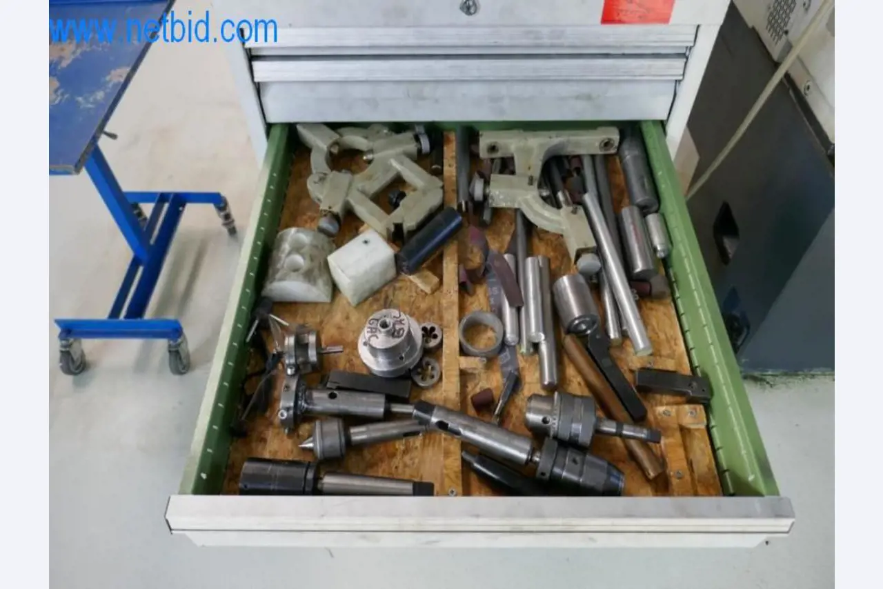 Well-maintained metalworking machines as well as the operating and office equipment -9