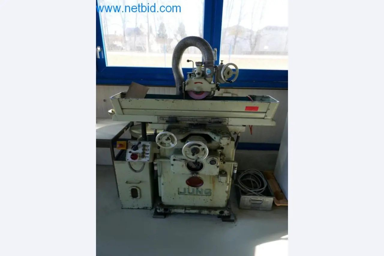 Well-maintained metalworking machines as well as the operating and office equipment -1