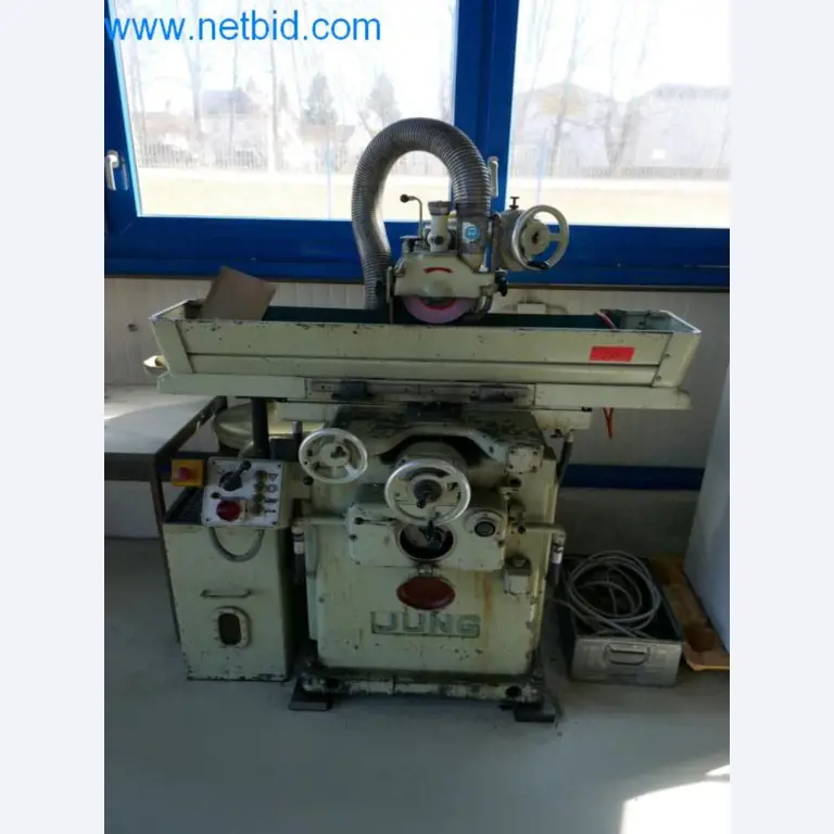 Well-maintained metalworking machines as well as the operating and office equipment -1