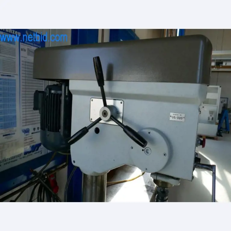 Well-maintained metalworking machines as well as the operating and office equipment -2