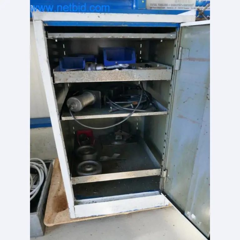 Well-maintained metalworking machines as well as the operating and office equipment -5