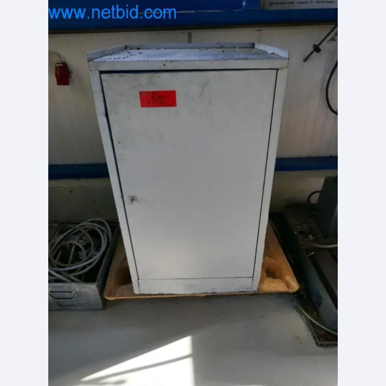 Well-maintained metalworking machines as well as the operating and office equipment -6