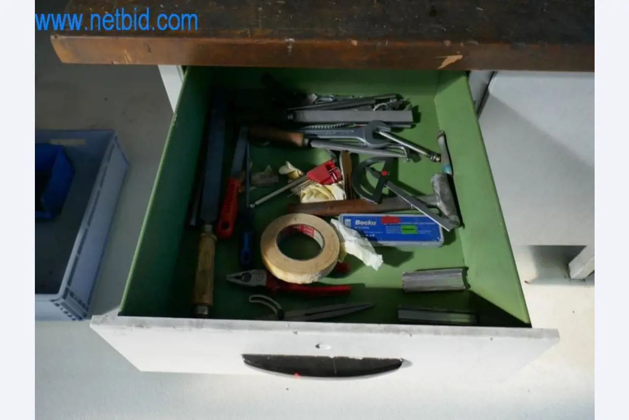 Well-maintained metalworking machines as well as the operating and office equipment -2