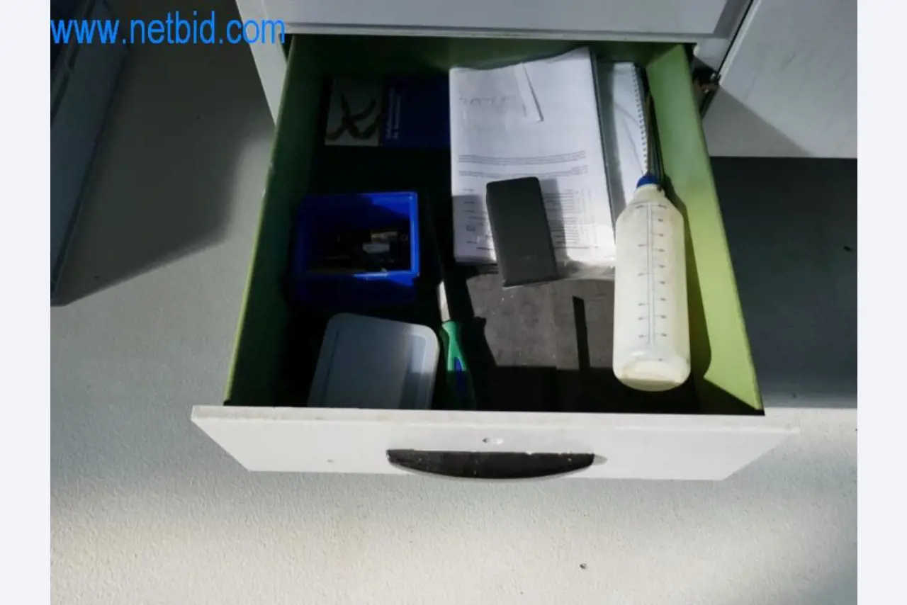 Well-maintained metalworking machines as well as the operating and office equipment -3