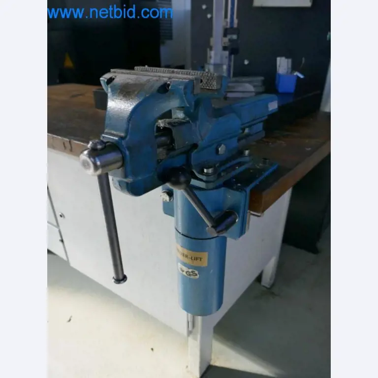 Well-maintained metalworking machines as well as the operating and office equipment -4