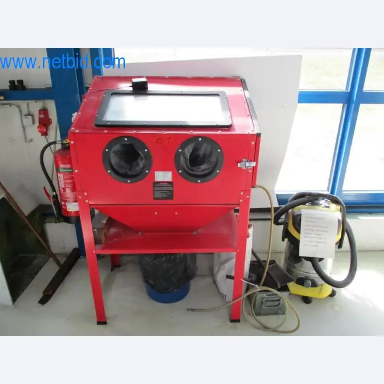 Well-maintained metalworking machines as well as the operating and office equipment -1