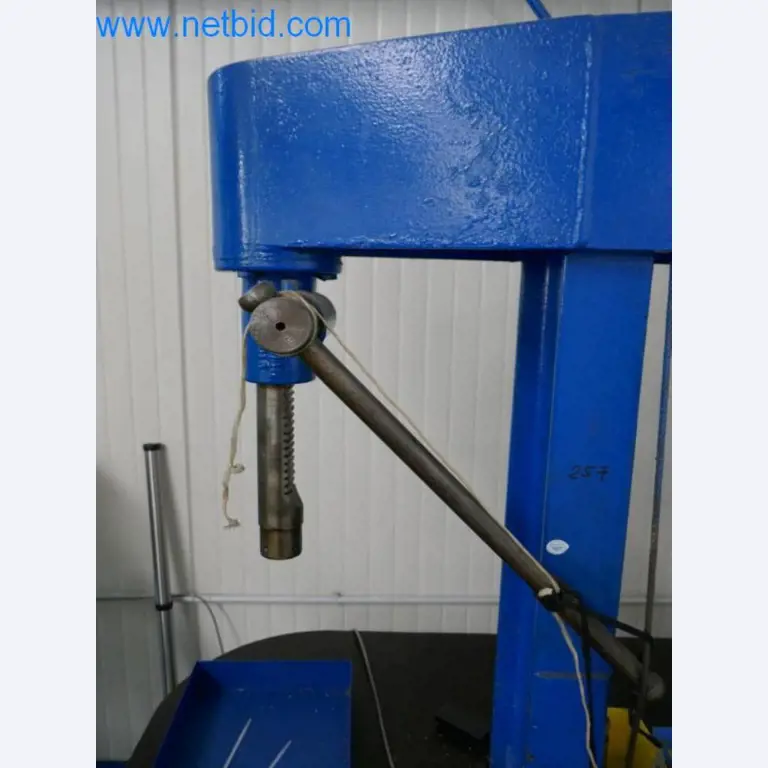 Well-maintained metalworking machines as well as the operating and office equipment -5