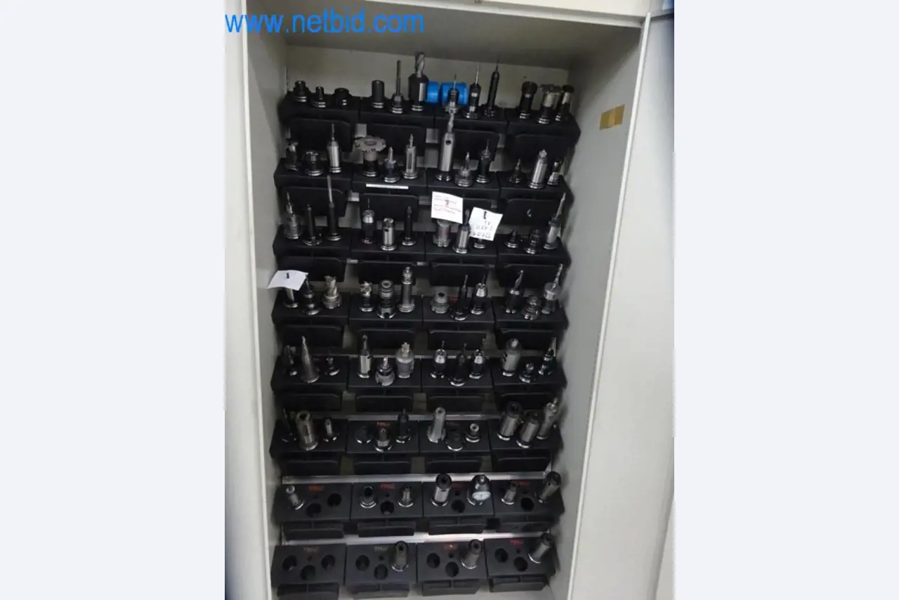 Well-maintained metalworking machines as well as the operating and office equipment -1