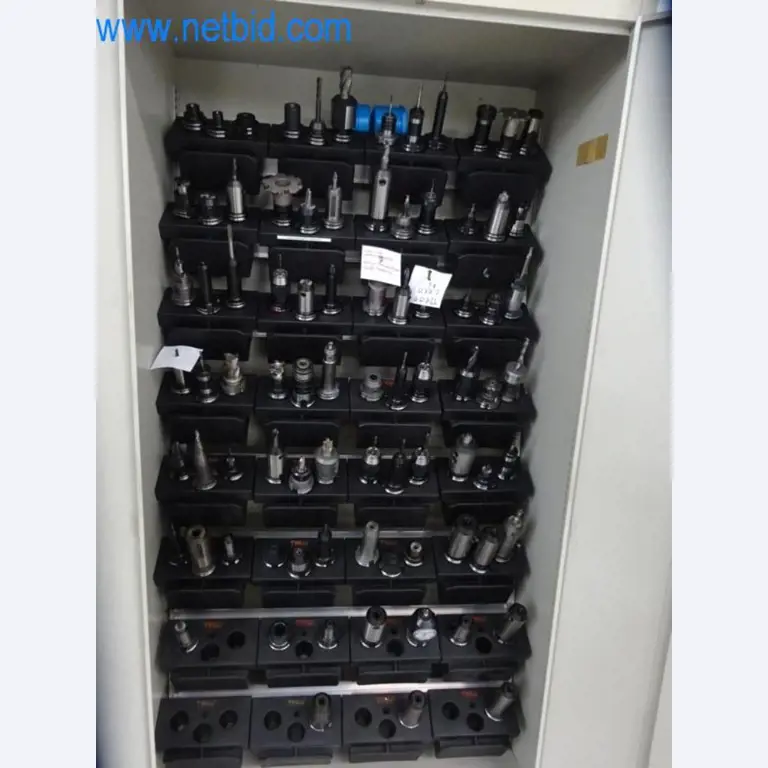 Well-maintained metalworking machines as well as the operating and office equipment -1