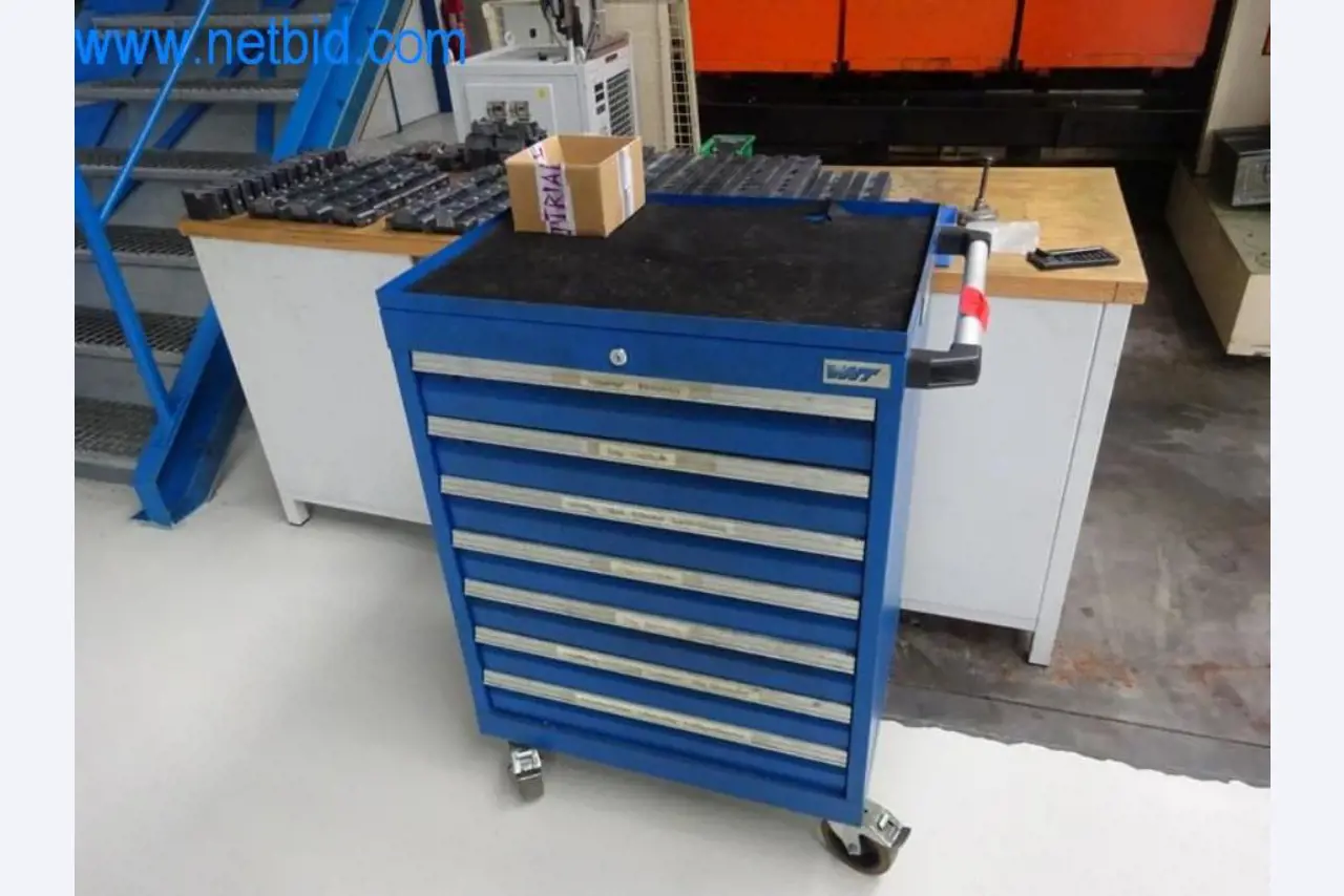 Well-maintained metalworking machines as well as the operating and office equipment -2