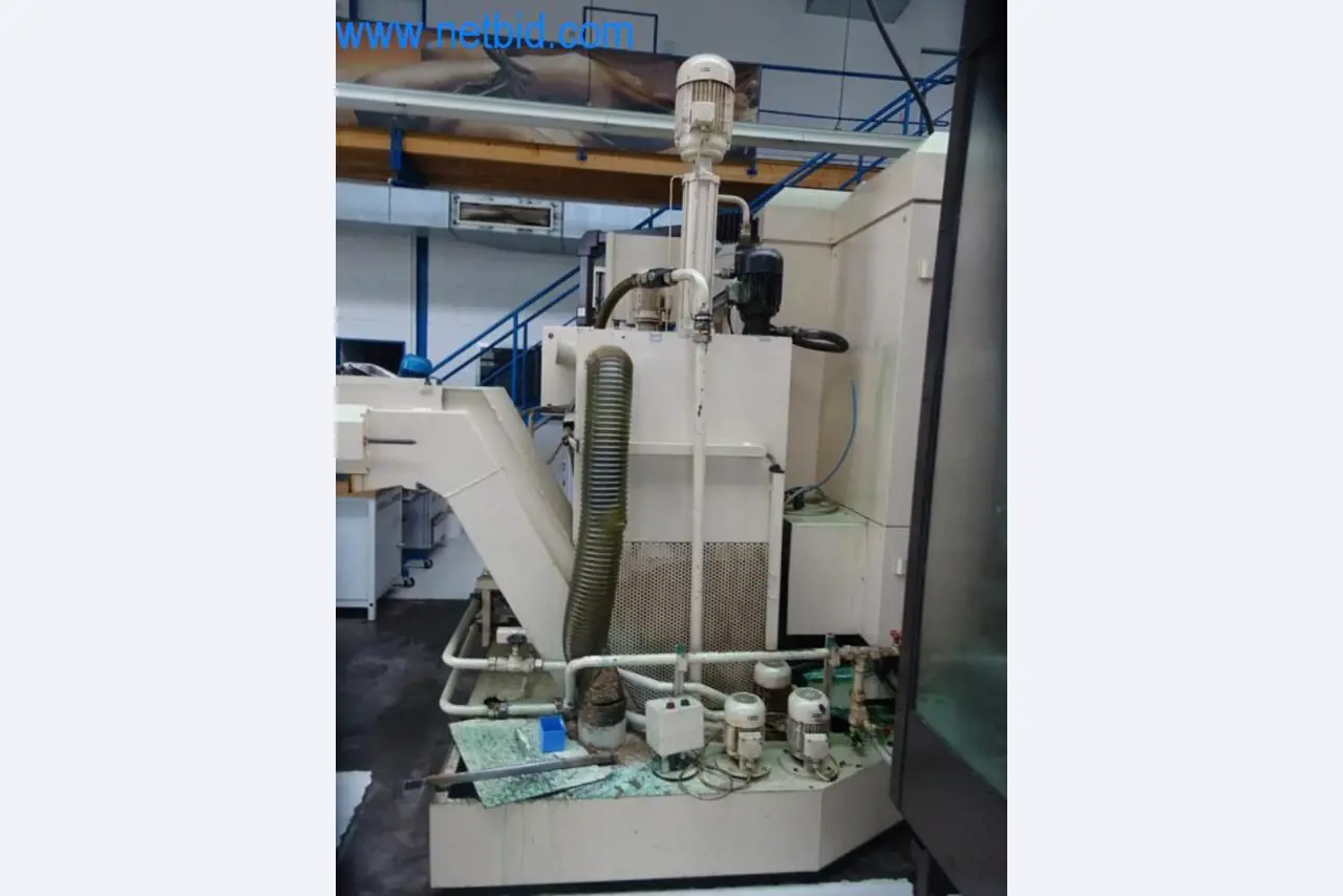 Well-maintained metalworking machines as well as the operating and office equipment -12