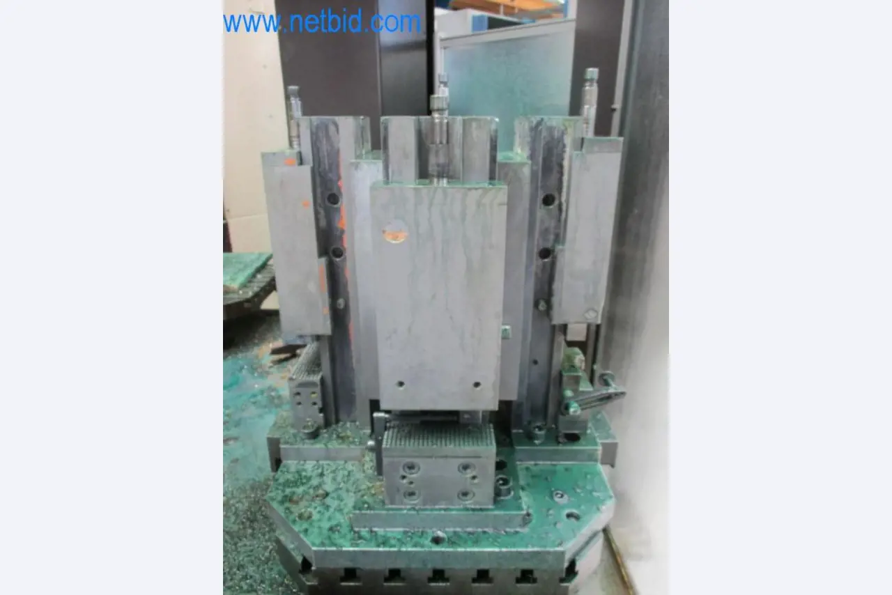 Well-maintained metalworking machines as well as the operating and office equipment -16