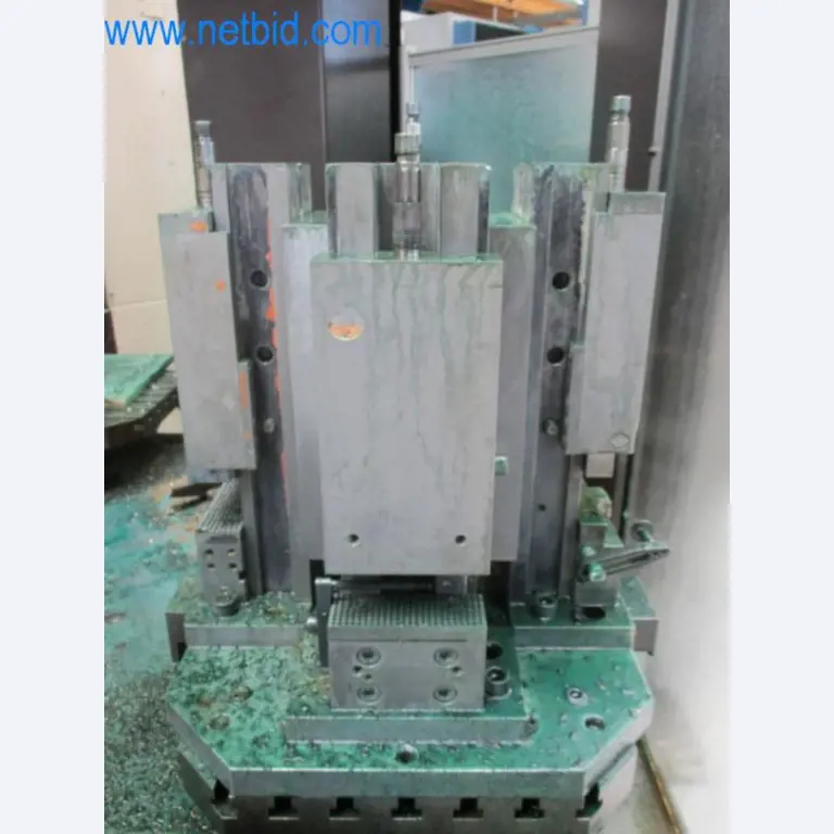 Well-maintained metalworking machines as well as the operating and office equipment -16