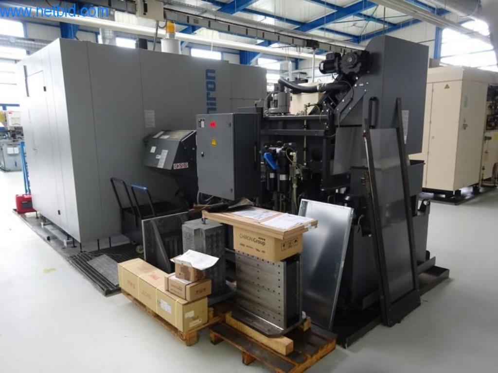 Dobře udržované kovoobráběcí stroje a provozní a kancelářské vybavení.-11