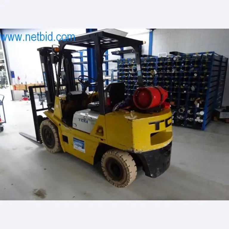 Well-maintained metalworking machines as well as the operating and office equipment -3