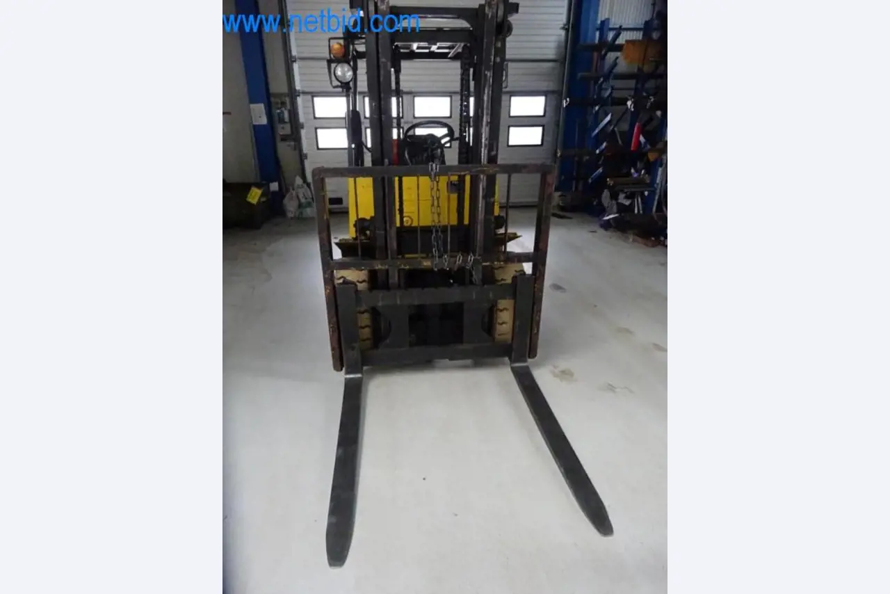 Well-maintained metalworking machines as well as the operating and office equipment -6