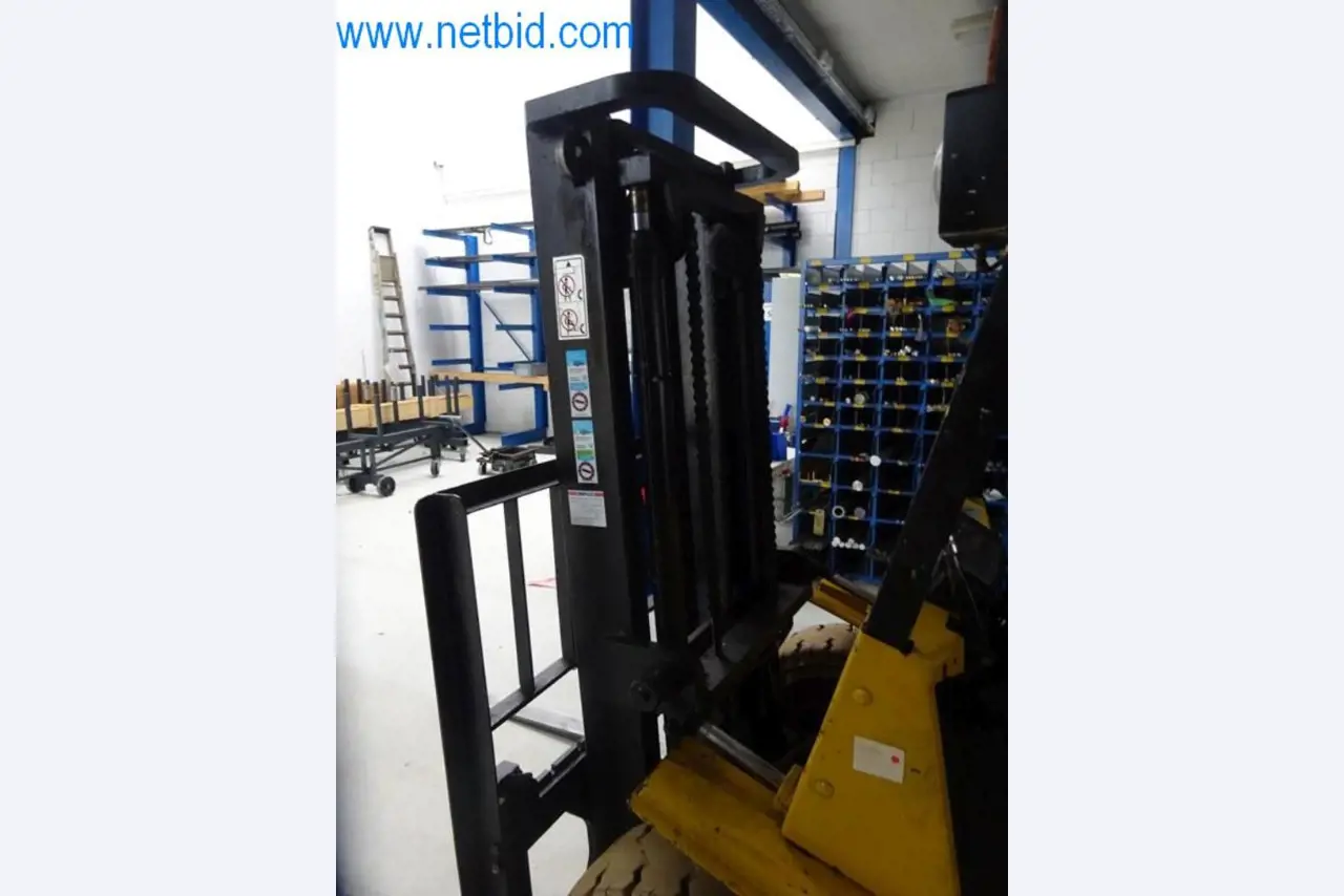 Well-maintained metalworking machines as well as the operating and office equipment -7