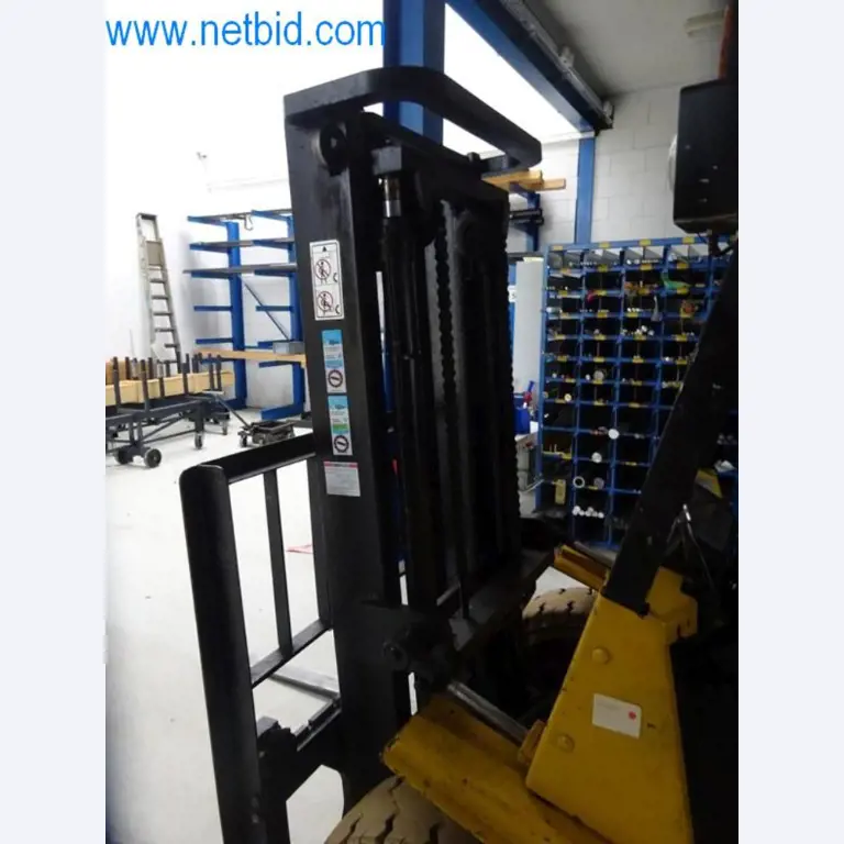 Well-maintained metalworking machines as well as the operating and office equipment -7