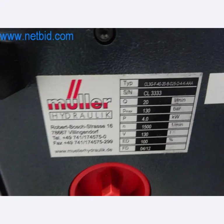 Well-maintained metalworking machines as well as the operating and office equipment -10