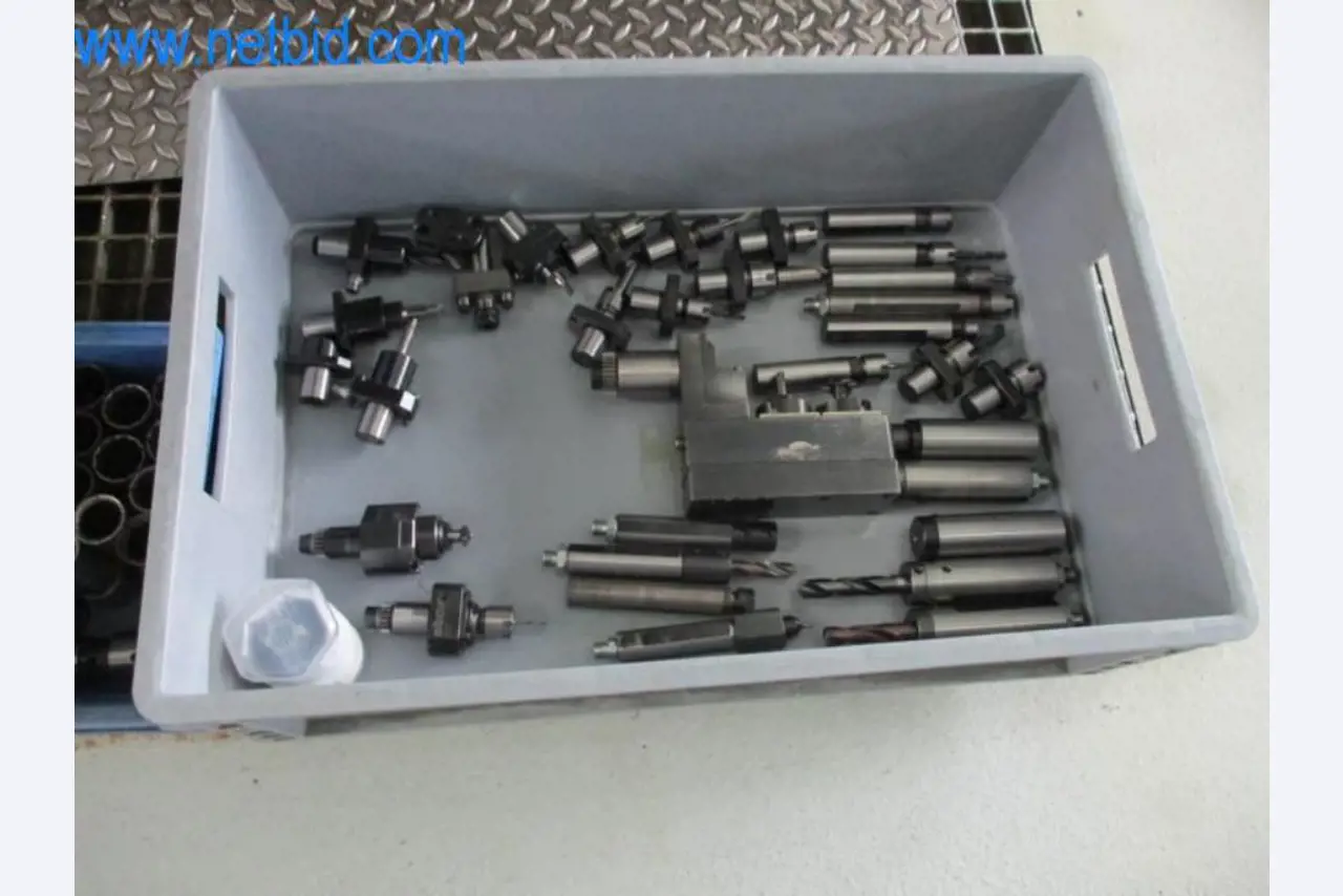 Well-maintained metalworking machines as well as the operating and office equipment -13