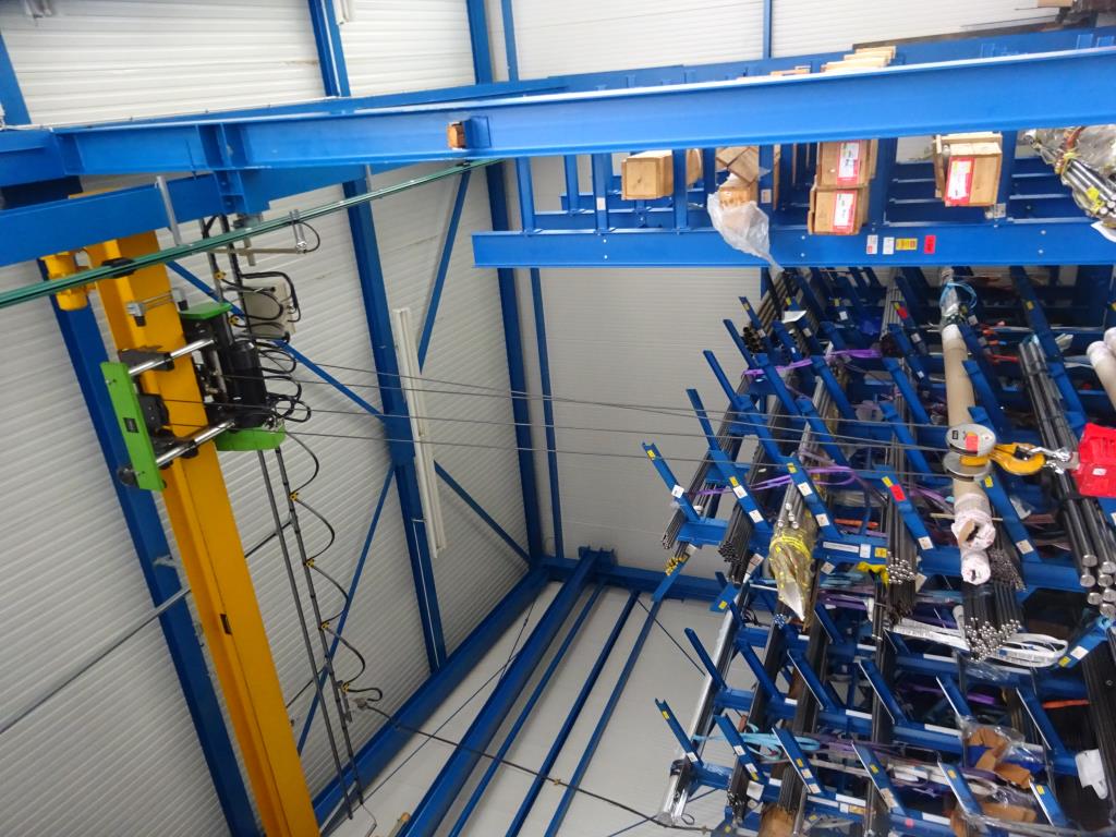 Máquinas para trabajar el metal en buen estado, así como equipos operativos y de oficina-2