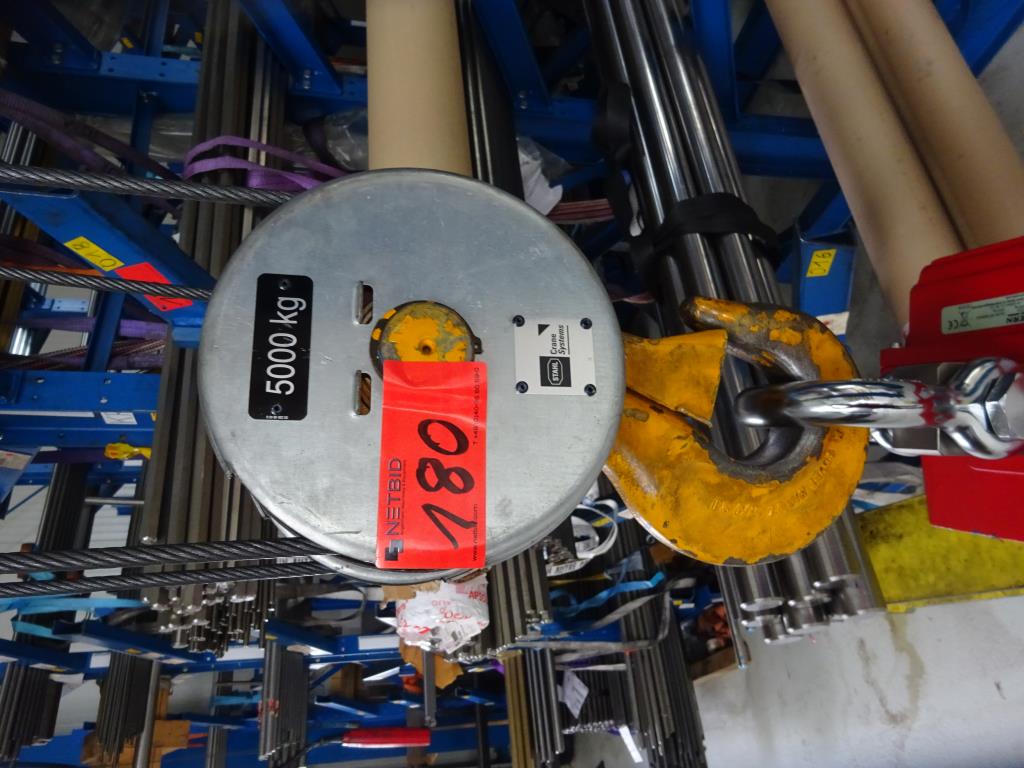 Máquinas para trabajar el metal en buen estado, así como equipos operativos y de oficina-1